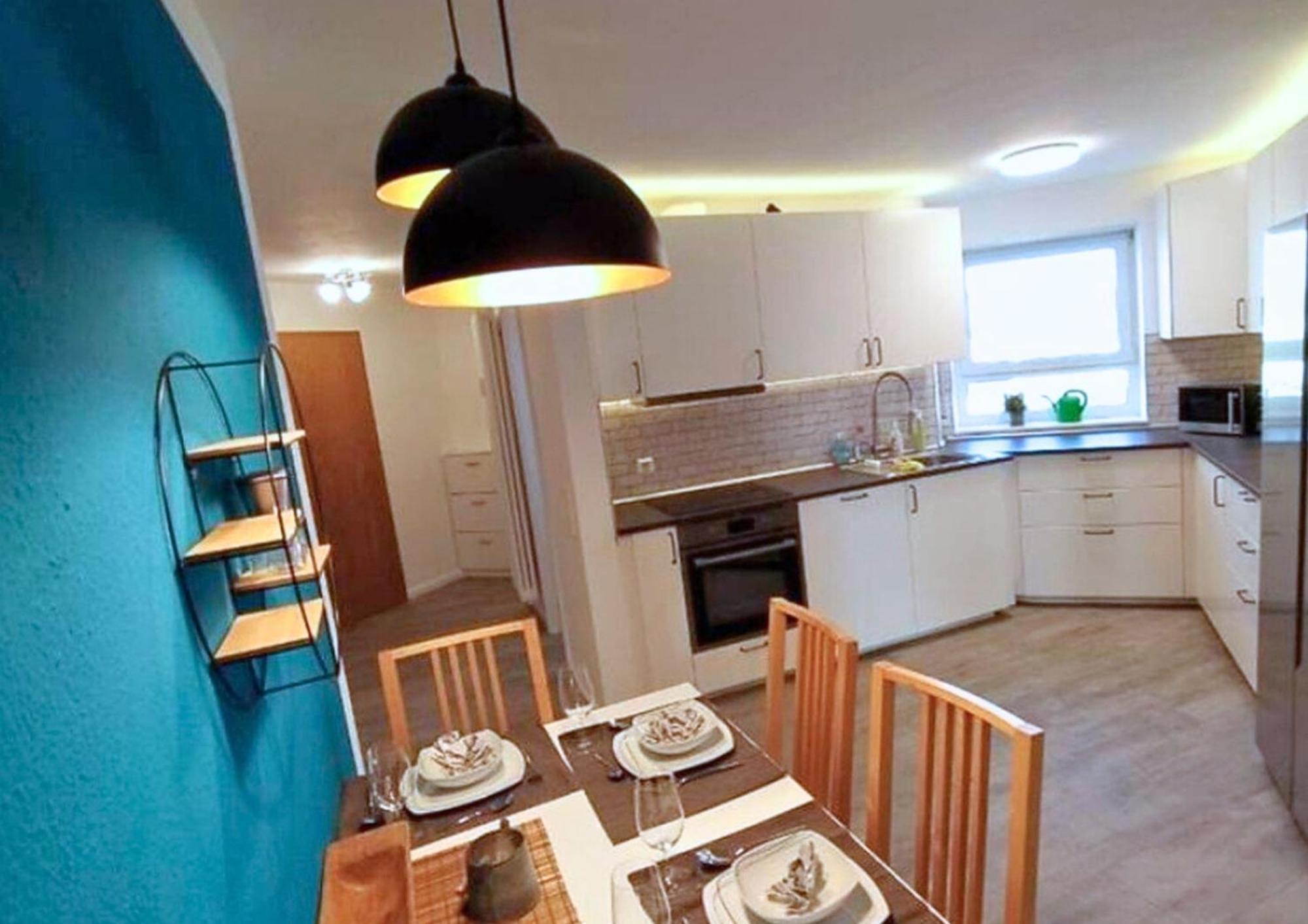 Rooftop Apartments - Doppelzimmer In Gemeinschaftsunterkunft อูล์ม ภายนอก รูปภาพ